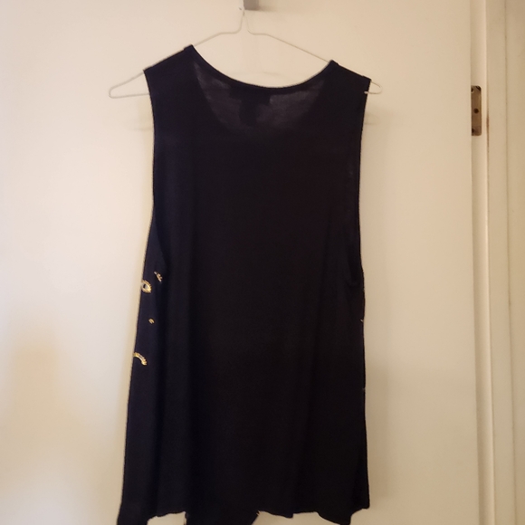 Black Tank Top with Eye Pattern - Picture 3 of 3